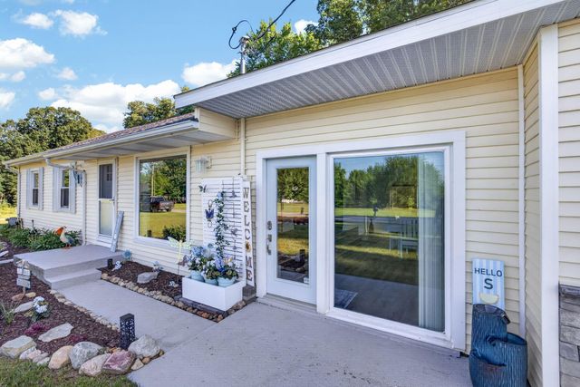 11328 Old Pierce Road, Morton Twp, MI 49346