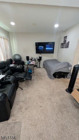 432 N Lincoln Ave, Middlesex Boro, NJ 08846