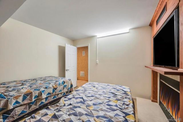 2 Valley Greens Drive, Valley Stream, NY 11581