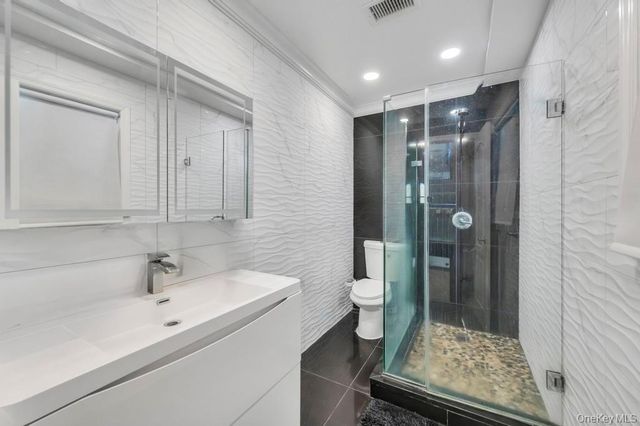 2 Valley Greens Drive, Valley Stream, NY 11581