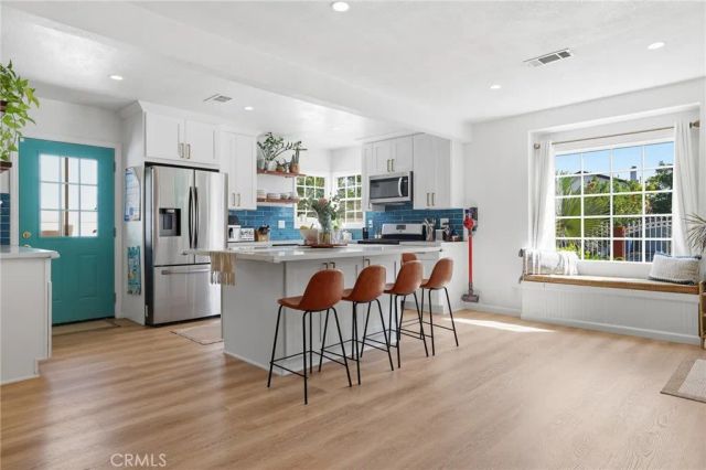 6035 Case, North Hollywood, CA 91606