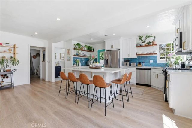 6035 Case, North Hollywood, CA 91606