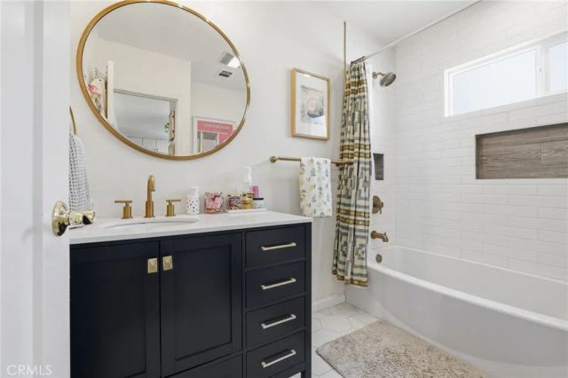 6035 Case, North Hollywood, CA 91606