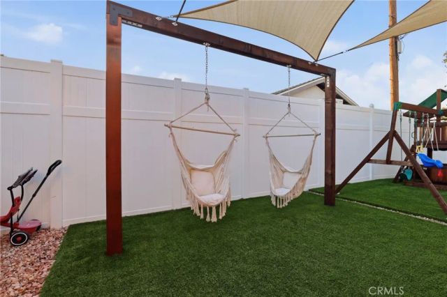 6035 Case, North Hollywood, CA 91606