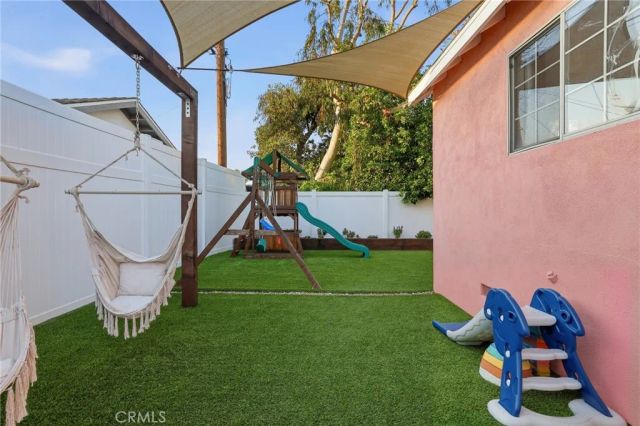 6035 Case, North Hollywood, CA 91606