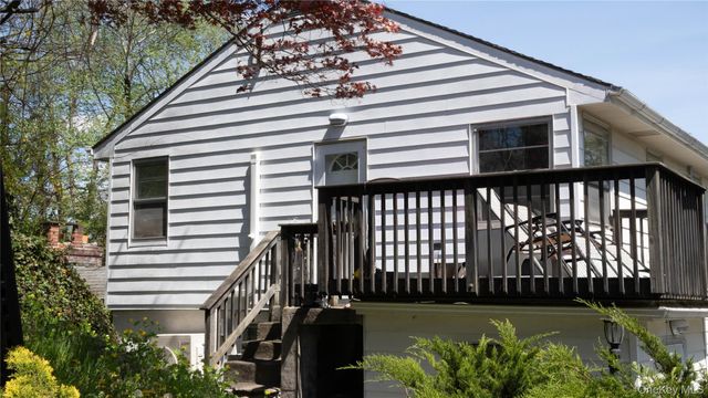 72 Johnson Street, Lake Peekskill, NY 10537
