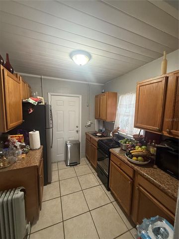 1005 W WASHINGTON STREET, Plant City, FL 33563