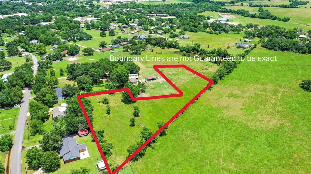 12 Manning Lane, Madisonville, TX 77864 — exterior