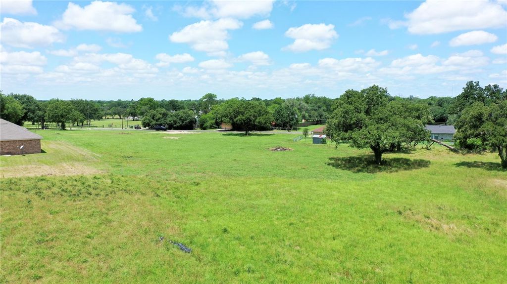12 Manning Lane, Madisonville, TX 77864 — photo 5