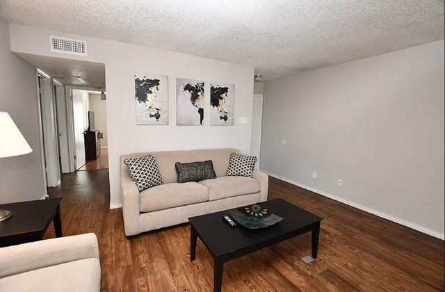 15151 Berry Trail 606, Dallas, TX 75248