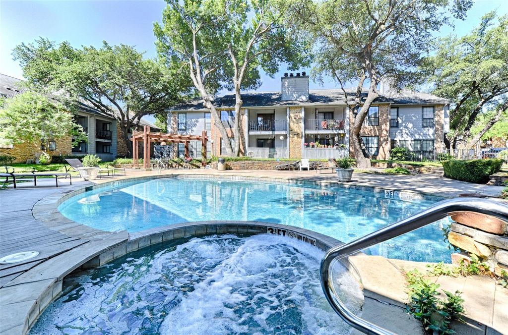 15151 Berry Trail 606, Dallas, TX 75248