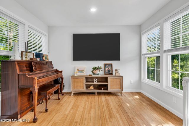 402 W Prospect Avenue, Keyport, NJ 07735