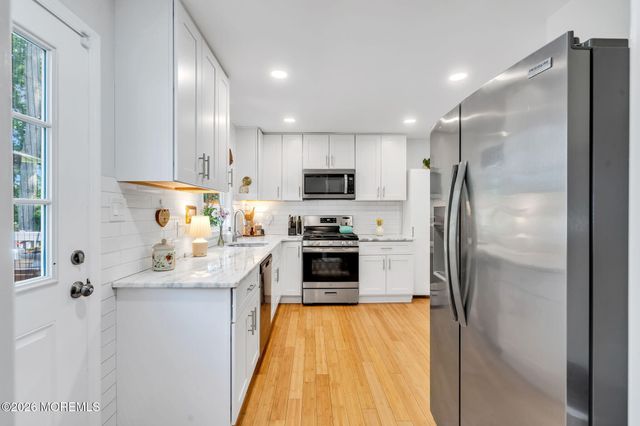 402 W Prospect Avenue, Keyport, NJ 07735