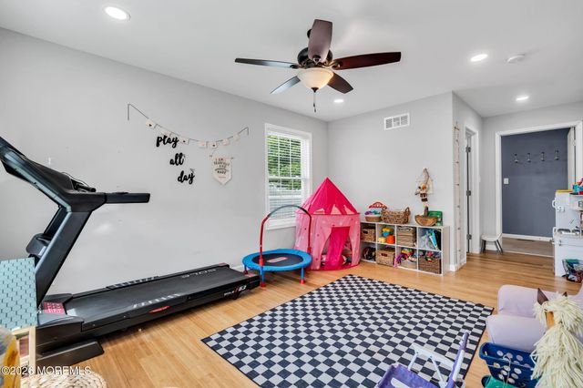 402 W Prospect Avenue, Keyport, NJ 07735