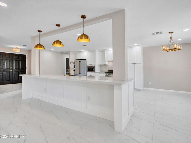 297 S HACIENDA Circle, Litchfield Park, AZ 85340