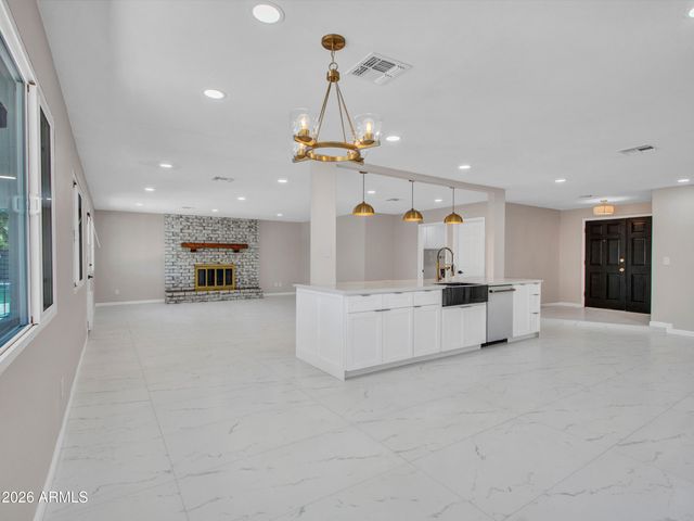 297 S HACIENDA Circle, Litchfield Park, AZ 85340