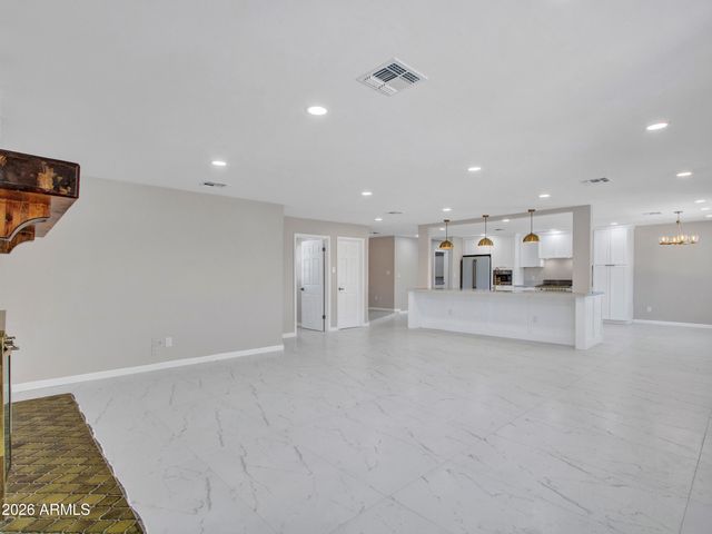 297 S HACIENDA Circle, Litchfield Park, AZ 85340
