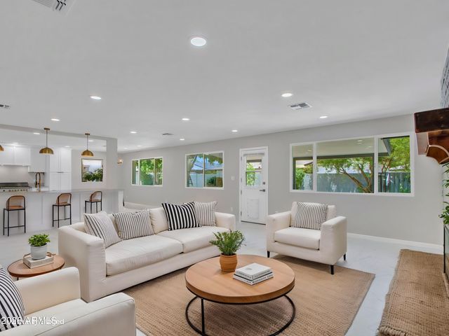 297 S HACIENDA Circle, Litchfield Park, AZ 85340