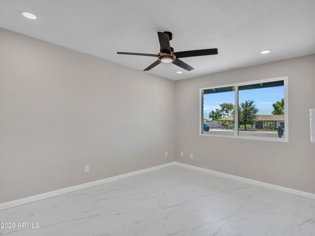 297 S HACIENDA Circle, Litchfield Park, AZ 85340