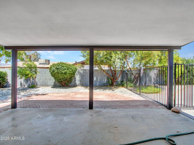 297 S HACIENDA Circle, Litchfield Park, AZ 85340