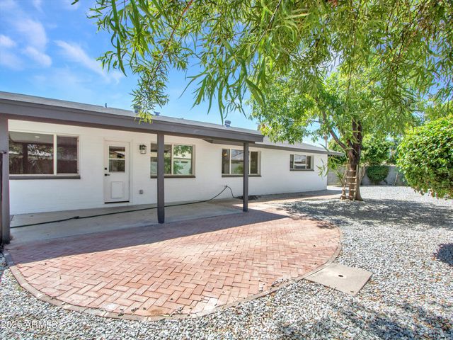 297 S HACIENDA Circle, Litchfield Park, AZ 85340