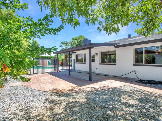 297 S HACIENDA Circle, Litchfield Park, AZ 85340