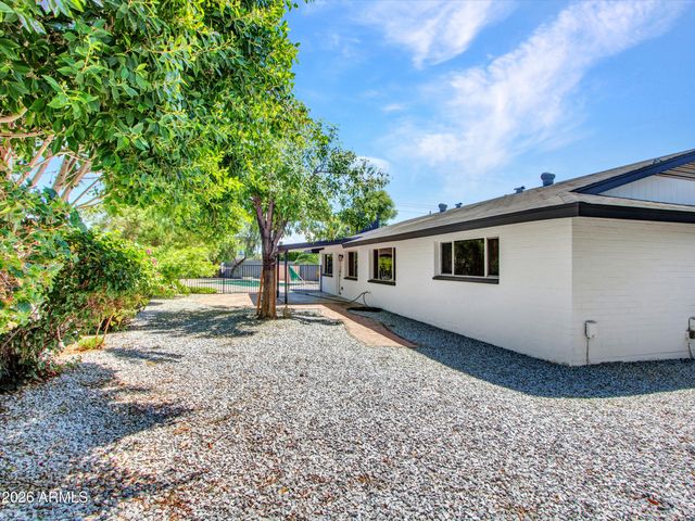 297 S HACIENDA Circle, Litchfield Park, AZ 85340