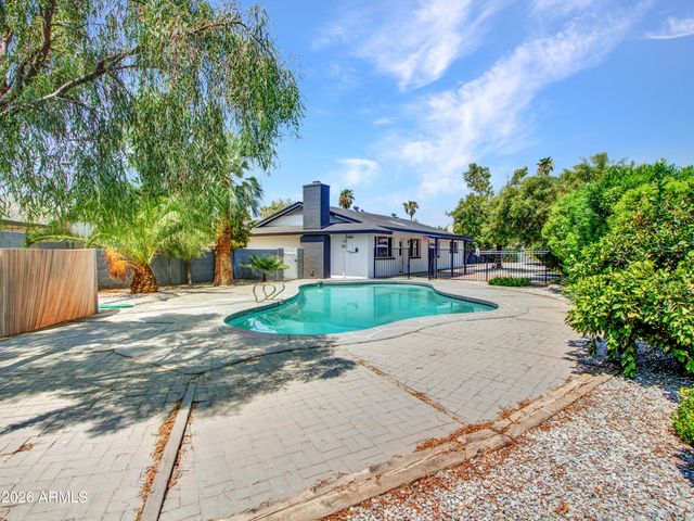 297 S HACIENDA Circle, Litchfield Park, AZ 85340