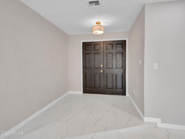 297 S HACIENDA Circle, Litchfield Park, AZ 85340