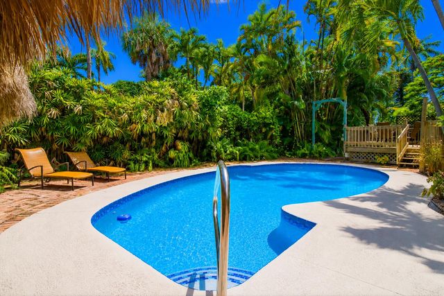 1424 S PALMWAY, Lake Worth Beach, FL 33460