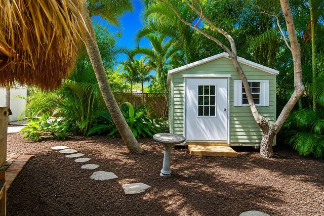 1424 S PALMWAY, Lake Worth Beach, FL 33460