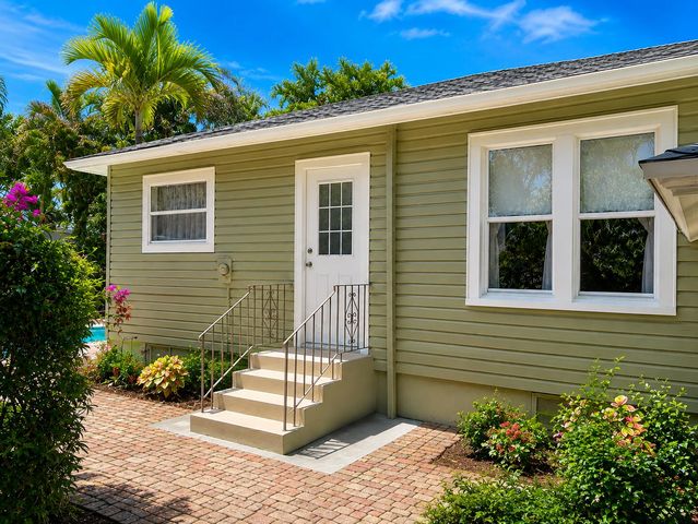 1424 S PALMWAY, Lake Worth Beach, FL 33460