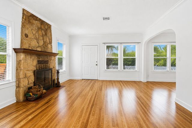 1424 S PALMWAY, Lake Worth Beach, FL 33460