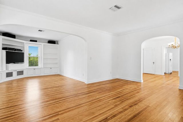 1424 S PALMWAY, Lake Worth Beach, FL 33460