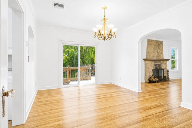 1424 S PALMWAY, Lake Worth Beach, FL 33460