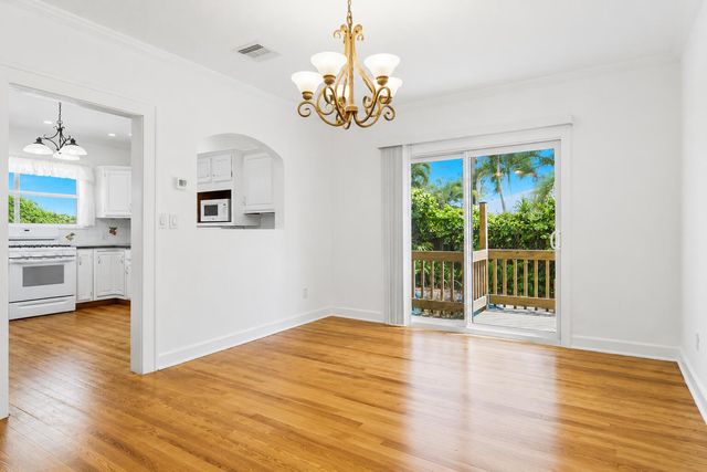 1424 S PALMWAY, Lake Worth Beach, FL 33460