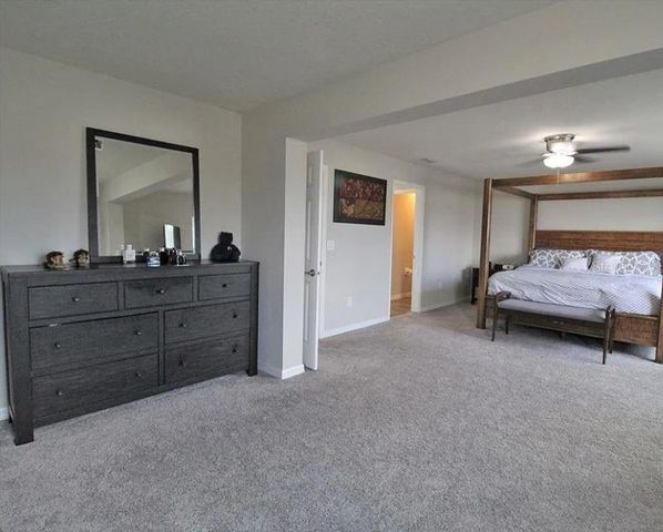 1049 MULTIFLORA LOOP, Lutz, FL 33558