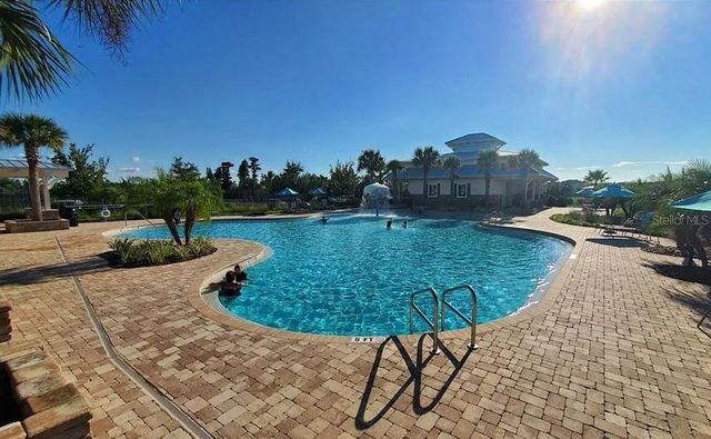 1049 MULTIFLORA LOOP, Lutz, FL 33558