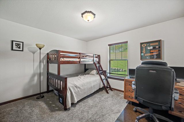 3906 Crystal LANE, Waukesha, WI 53189