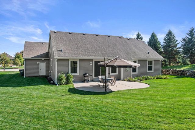 3906 Crystal LANE, Waukesha, WI 53189