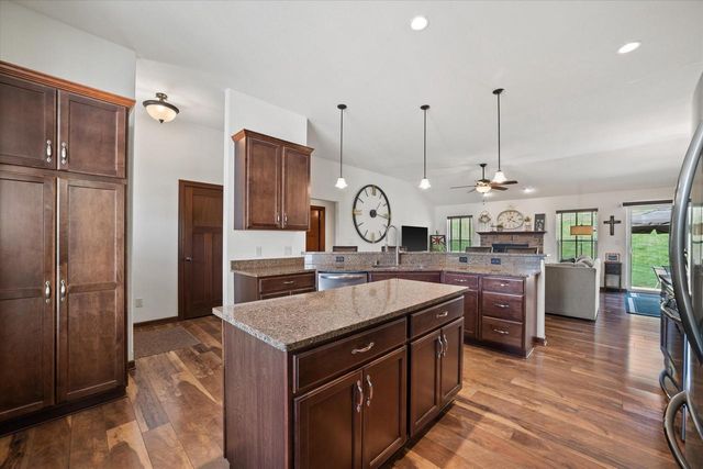 3906 Crystal LANE, Waukesha, WI 53189