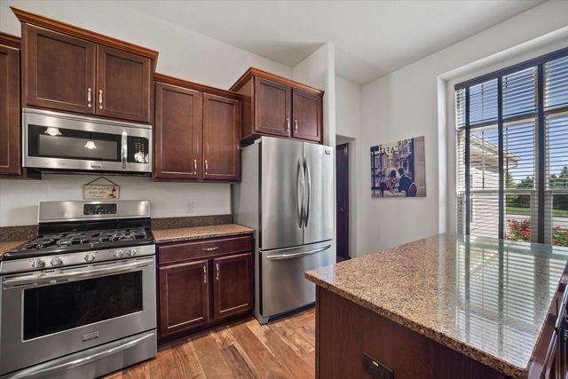 3906 Crystal LANE, Waukesha, WI 53189