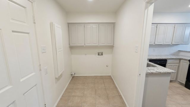 215 Mountainview Drive, Hurst, TX 76054