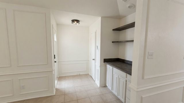 215 Mountainview Drive, Hurst, TX 76054
