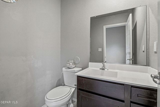 11588 Flor Sereno Place, Socorro, TX 79927