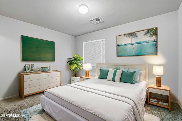 11588 Flor Sereno Place, Socorro, TX 79927