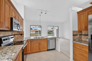 10231 N Circle Lake Drive 201, Boynton Beach, FL 33437
