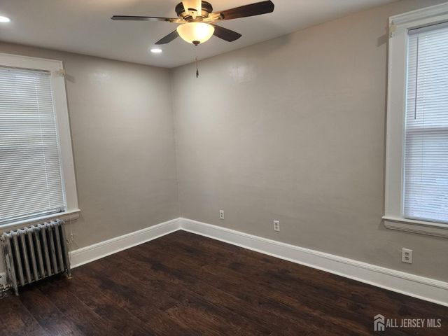 196 W End W Avenue, Newark, NJ 07106