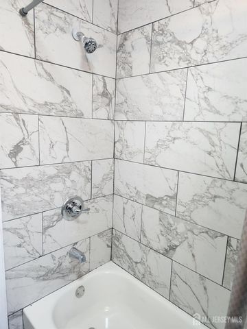 196 W End W Avenue, Newark, NJ 07106