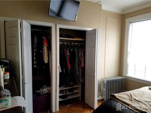 196 W End W Avenue, Newark, NJ 07106